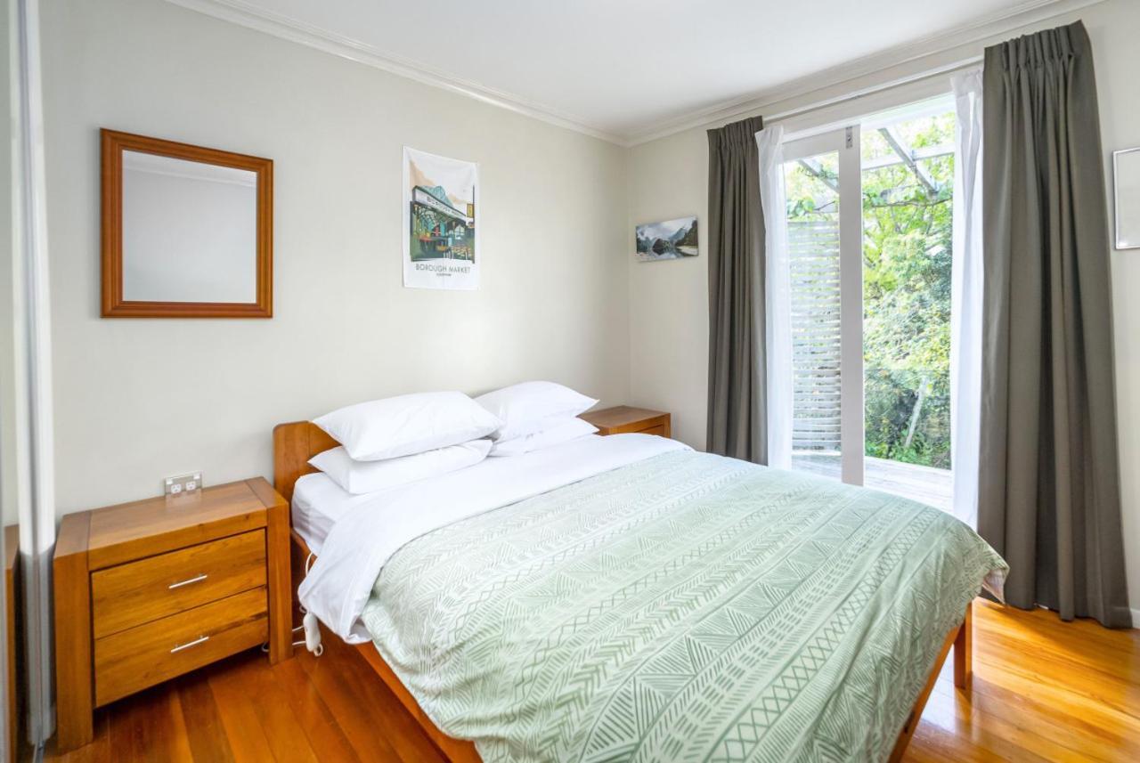 Syrah Serenity Martinborough Exterior photo